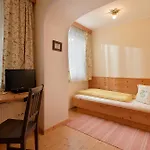 Landgasthof Mauth 招待所 3*